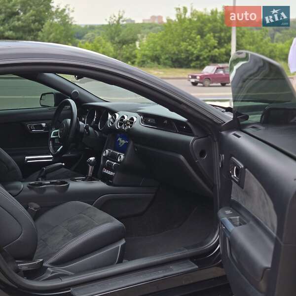 Купе Ford Mustang 2016 в Сумах