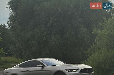 Купе Ford Mustang 2016 в 