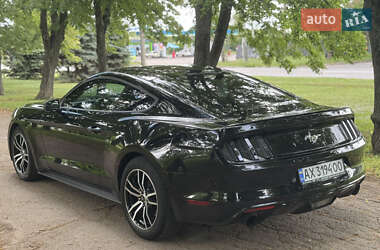 Купе Ford Mustang 2015 в 