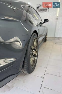 Купе Ford Mustang 2015 в 