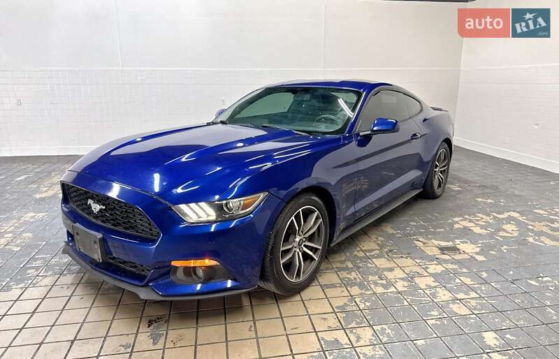 Купе Ford Mustang 2015 в Львове