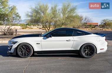Купе Ford Mustang 2016 в 