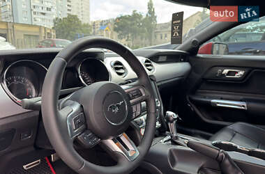 Купе Ford Mustang 2017 в 