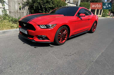 Купе Ford Mustang 2017 в 