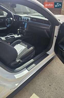 Купе Ford Mustang 2015 в Киеве