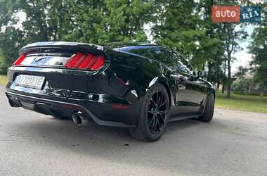 Купе Ford Mustang 2015 в 