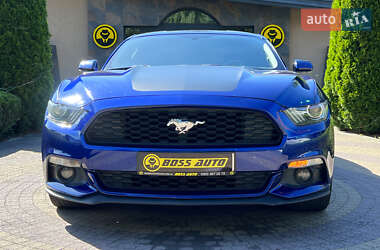 Купе Ford Mustang 2015 в 