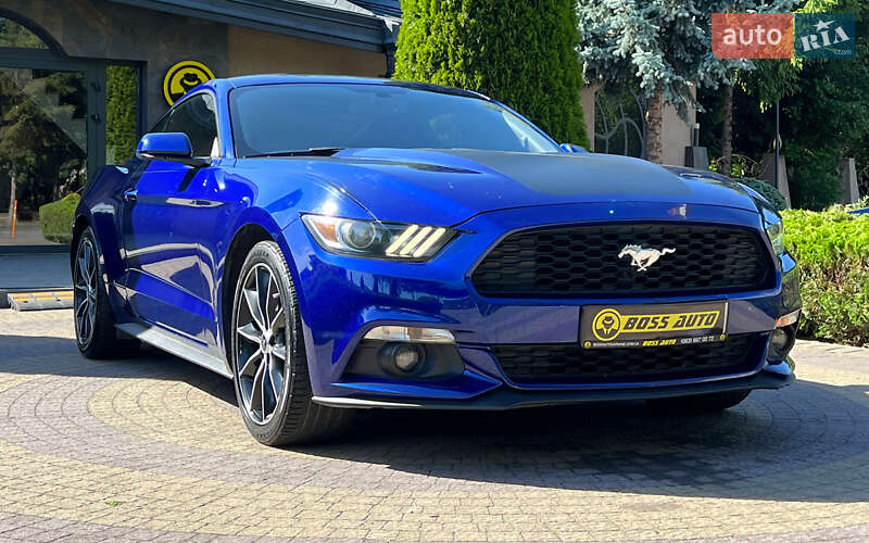 Купе Ford Mustang 2015 в Львове