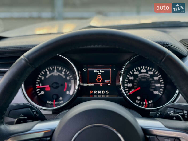 Купе Ford Mustang 2016 в Львове