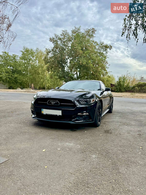 Купе Ford Mustang 2015 в Харькове