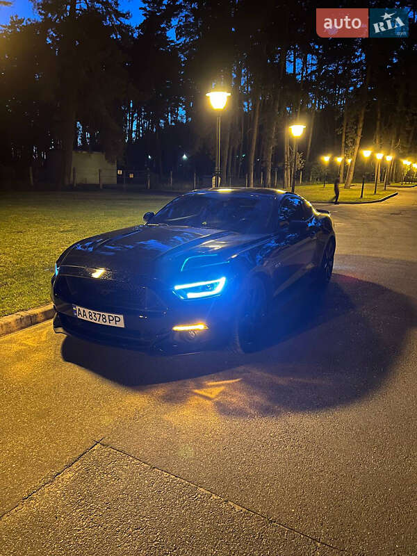 Купе Ford Mustang 2017 в Чернигове