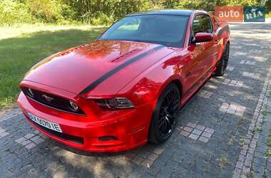 Купе Ford Mustang 2012 в 