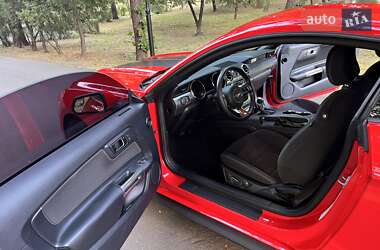 Купе Ford Mustang 2015 в 