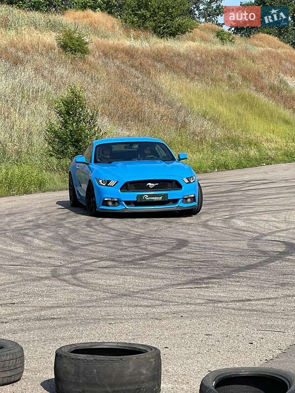 Купе Ford Mustang 2017 в Одессе