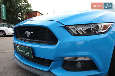 Купе Ford Mustang 2017 в 