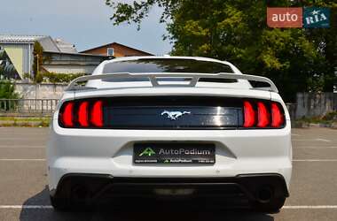 Купе Ford Mustang 2018 в 