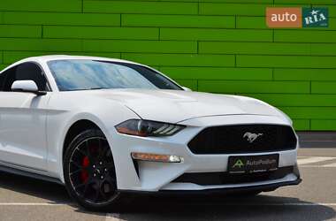 Купе Ford Mustang 2018 в 