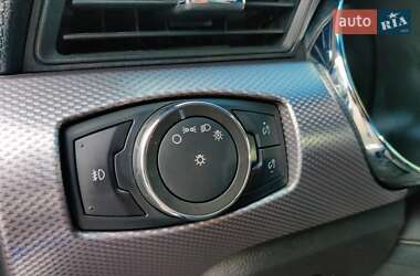Купе Ford Mustang 2015 в 