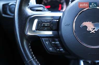 Купе Ford Mustang 2015 в 