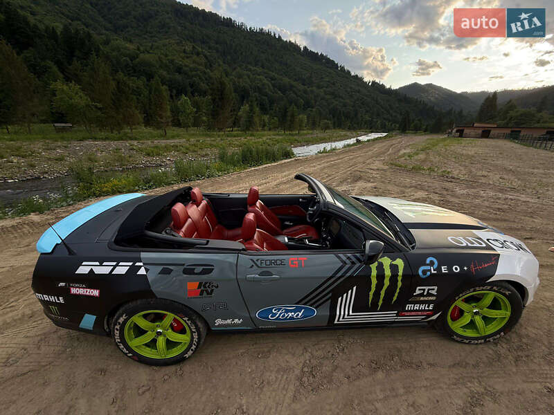 Кабріолет Ford Mustang 2010 в Києві