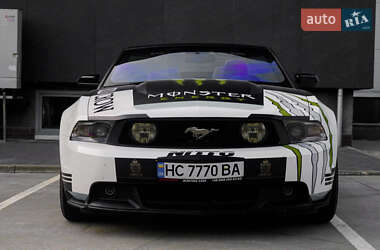Кабриолет Ford Mustang 2010 в 