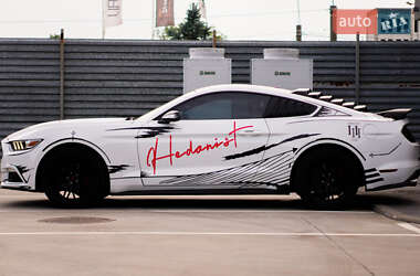 Купе Ford Mustang 2016 в 