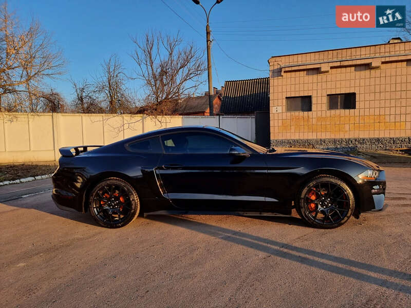 Купе Ford Mustang 2018 в Києві
