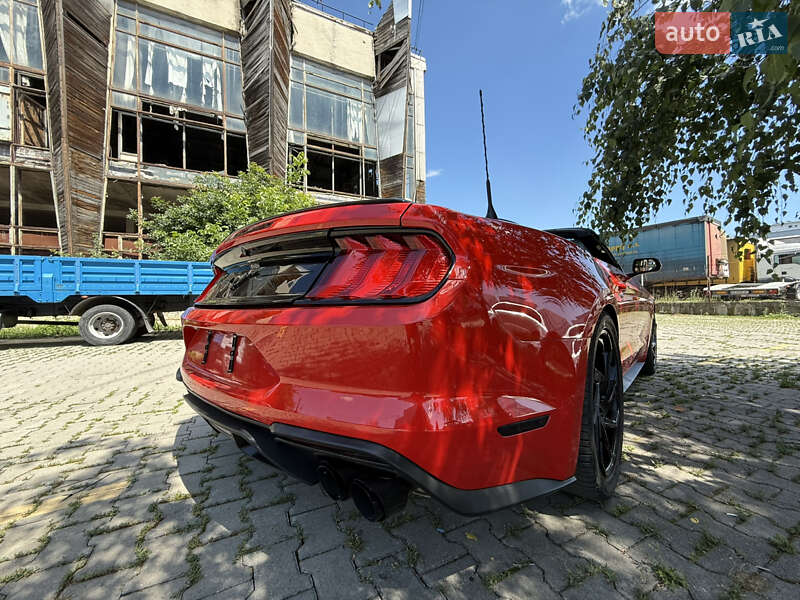 Кабриолет Ford Mustang 2019 в Черновцах фото 29 Кабриолет Ford Mustang 2019 в Черновцах