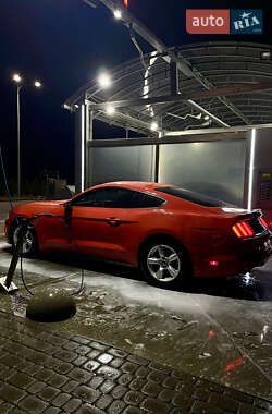 Купе Ford Mustang 2015 в Львове