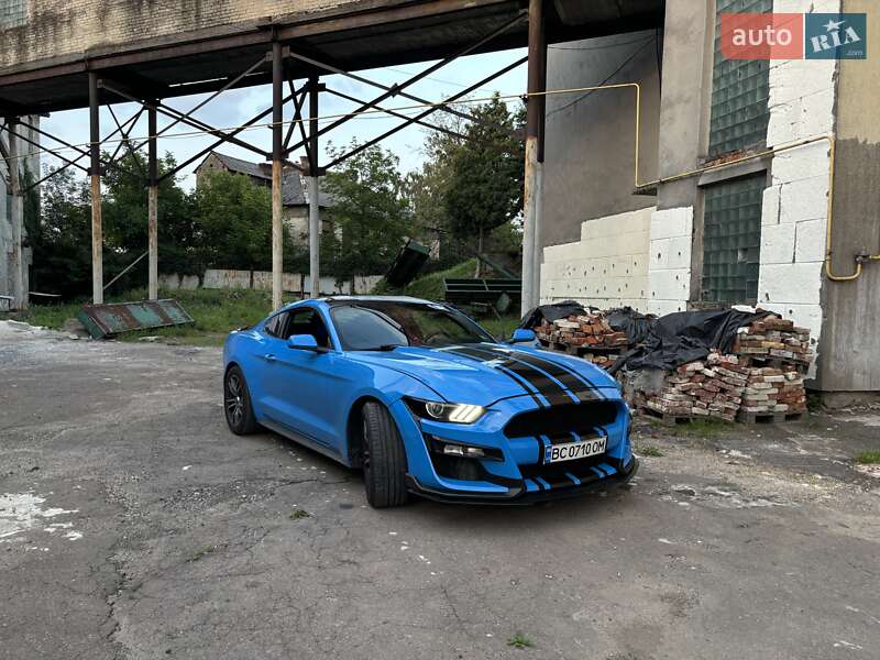 Купе Ford Mustang 2017 в Львові