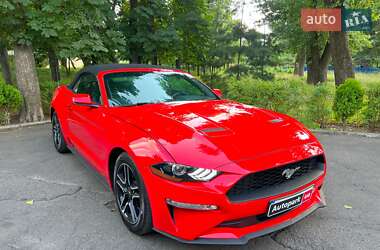 Кабриолет Ford Mustang 2019 в 