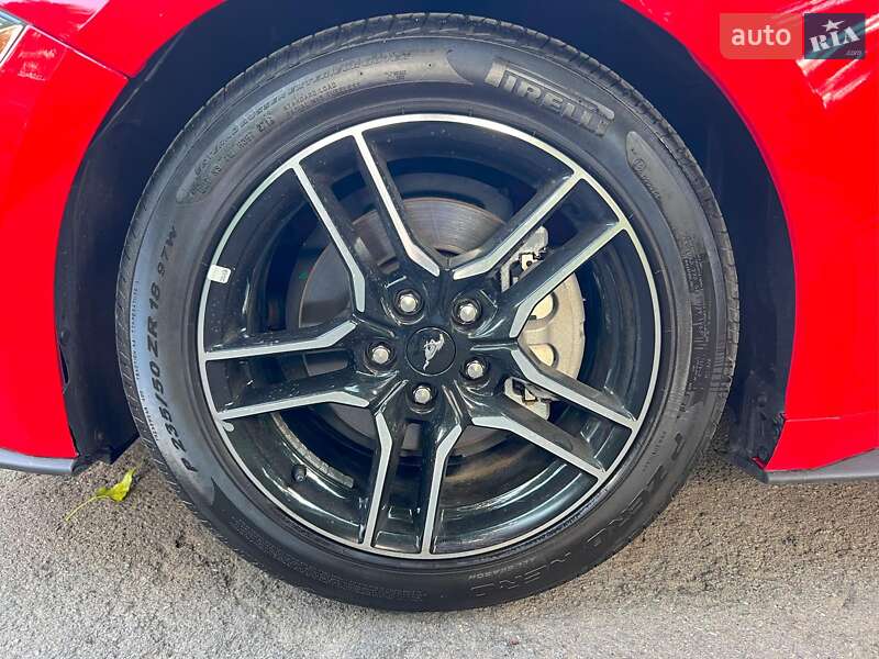 Кабриолет Ford Mustang 2019 в Киеве