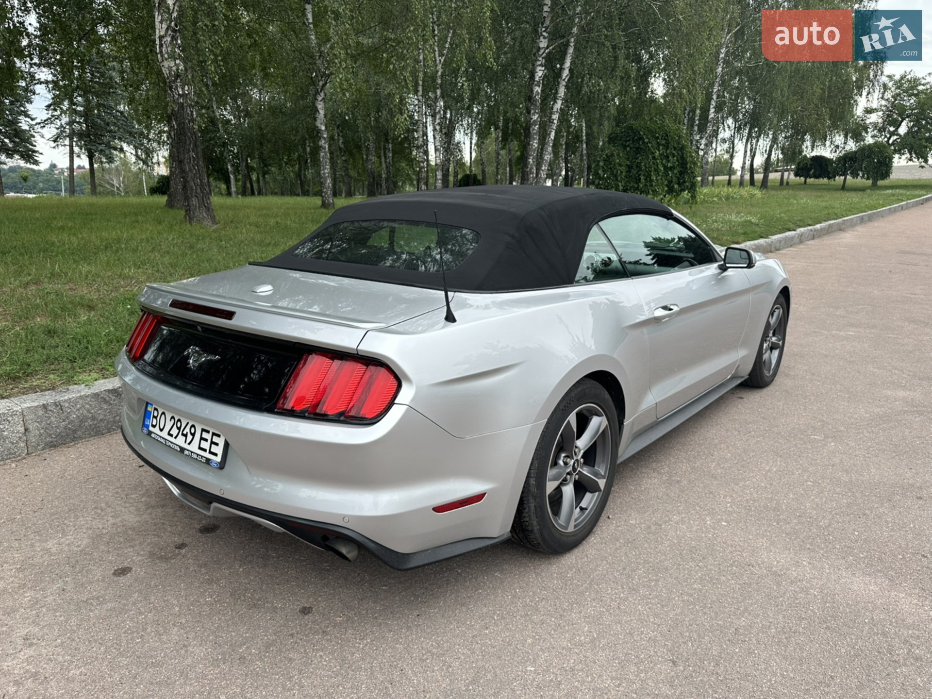 2015 Ford Mustang - мініатюра 9