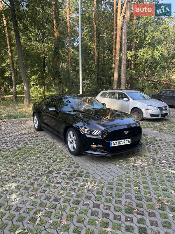 Купе Ford Mustang 2016 в Харькове