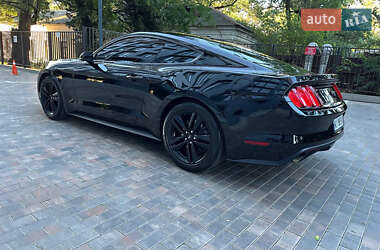Купе Ford Mustang 2014 в 