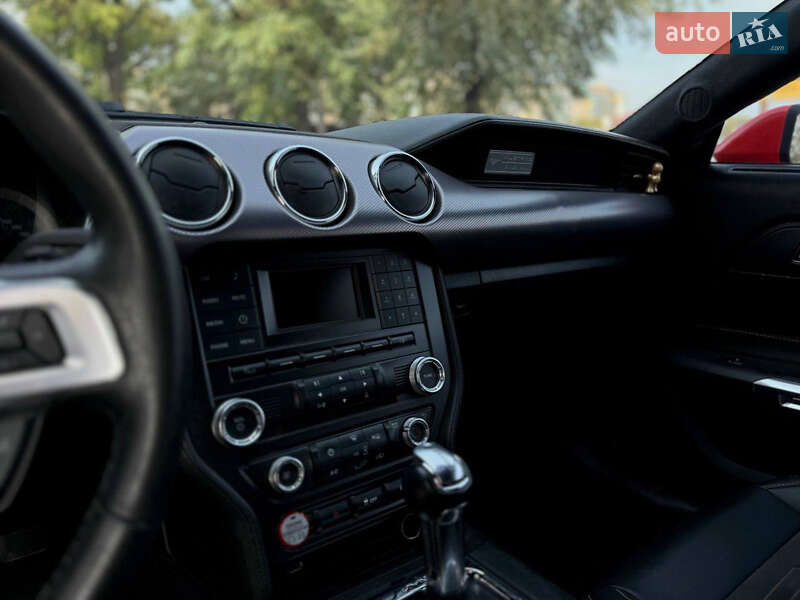 Купе Ford Mustang 2016 в Каменском