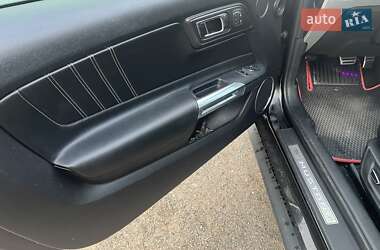 Купе Ford Mustang 2014 в 