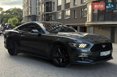 Купе Ford Mustang 2015 в 