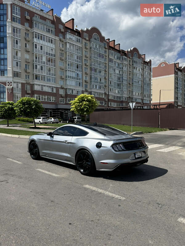 Купе Ford Mustang 2021 в Киеве фото 12 Купе Ford Mustang 2021 в Киеве