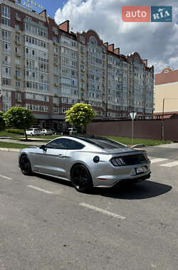 Купе Ford Mustang 2021 в 