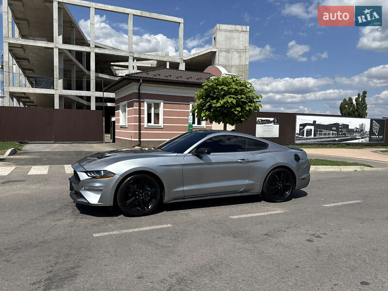 Купе Ford Mustang 2021 в Киеве фото 16 Купе Ford Mustang 2021 в Киеве