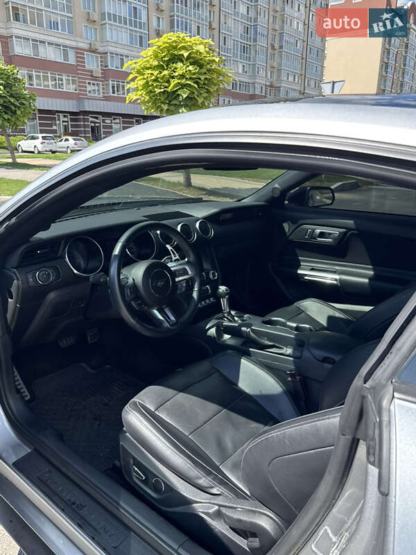 Купе Ford Mustang 2021 в Киеве фото 18 Купе Ford Mustang 2021 в Киеве
