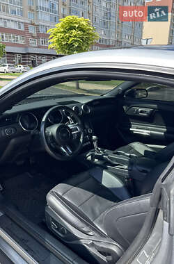 Купе Ford Mustang 2021 в 