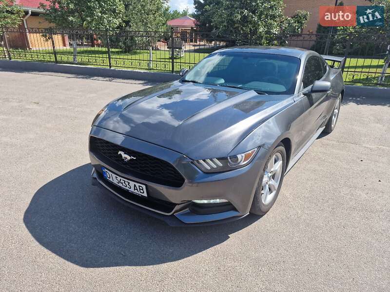 Купе Ford Mustang 2017 в Киеве фото 18 Купе Ford Mustang 2017 в Киеве