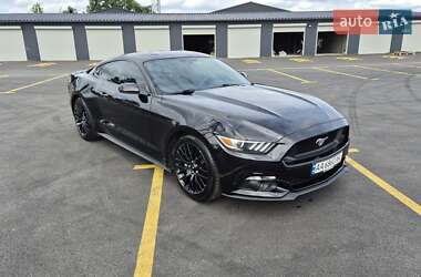 Купе Ford Mustang 2016 в Киеве