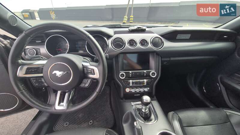 Купе Ford Mustang 2016 в Києві