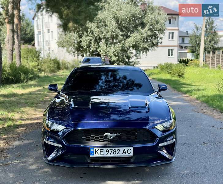Купе Ford Mustang 2019 в Киеве
