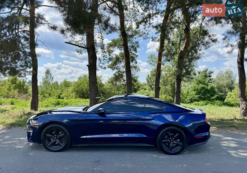 Купе Ford Mustang 2019 в Киеве