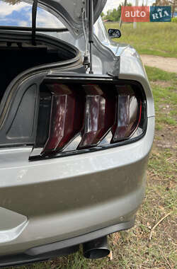 Купе Ford Mustang 2020 в 