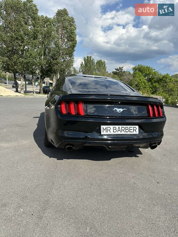 Купе Ford Mustang 2015 в Днепре фото 6 Купе Ford Mustang 2015 в Днепре